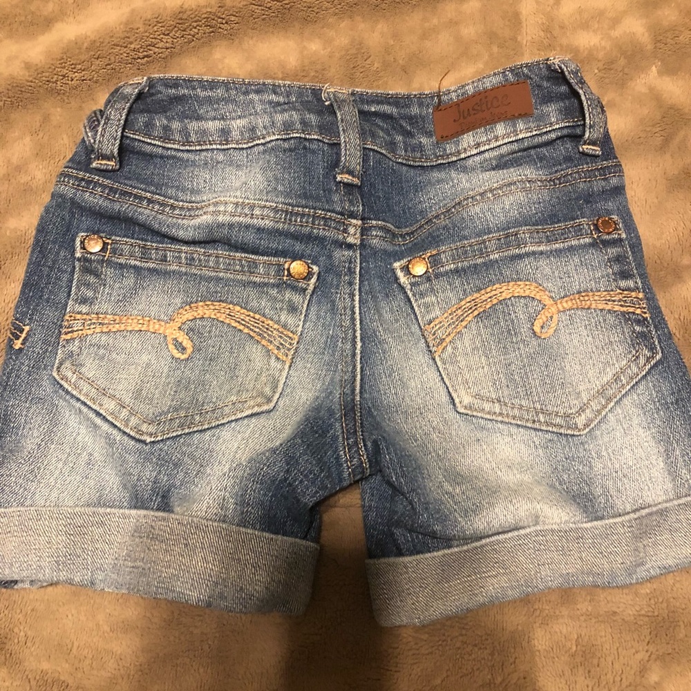 Justice girls distressed denim shorts size 6 - Picture 2 of 4